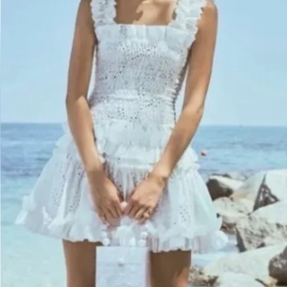 Elegant White Lace Mini Dress
